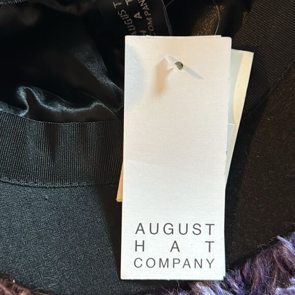 August Hat Co Women's Black Wool Lightweight Newsboy Cap with Chain Detail - Picture 7 of 10